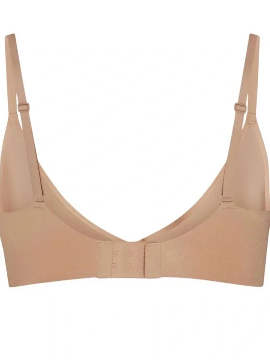 Skims Weightless Scoop Bra Women’s Comfort RARE Clay Nude Famous Kardashian 30D - Picture 3 of 3